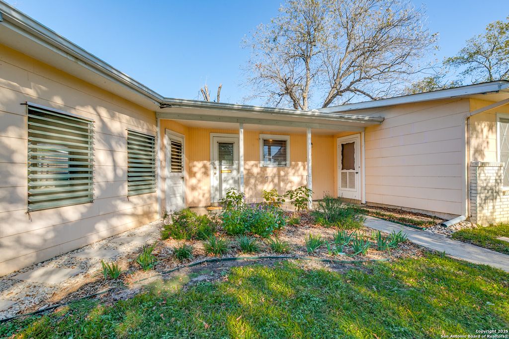 140 Olympia, San Antonio, TX 78201