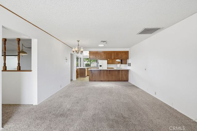 2350 W Avenue M8, Palmdale, CA 93551