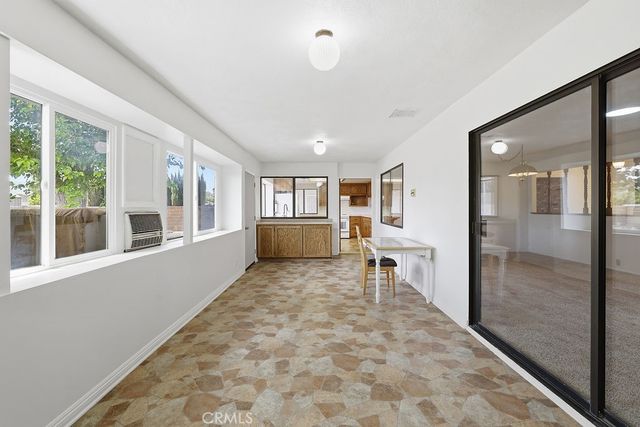2350 W Avenue M8, Palmdale, CA 93551