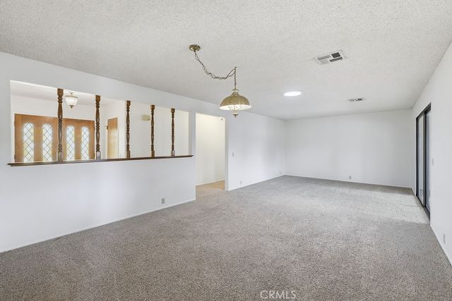 2350 W Avenue M8, Palmdale, CA 93551