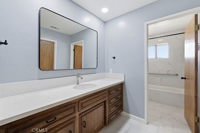 2350 W Avenue M8, Palmdale, CA 93551