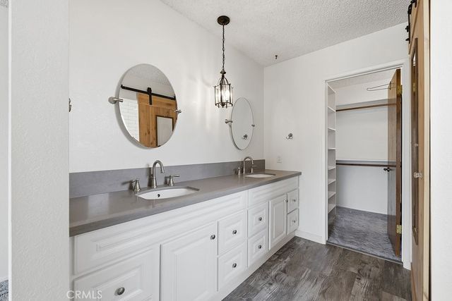 2350 W Avenue M8, Palmdale, CA 93551