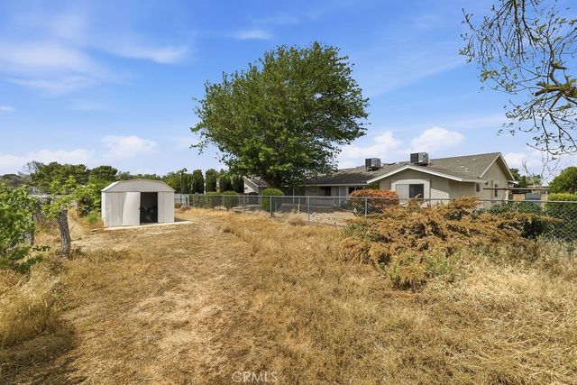 2350 W Avenue M8, Palmdale, CA 93551
