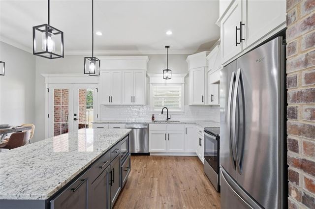 4609 Battington, Sulphur, LA 70665