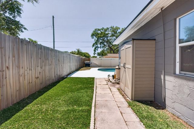 7772 90TH WAY, Seminole, FL 33777