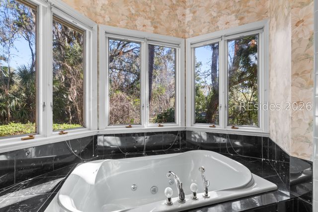 351 Long Cove Dr, Hilton Head Island, SC 29928