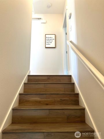 46 Seaside Lane, Pacific Beach, WA 98571