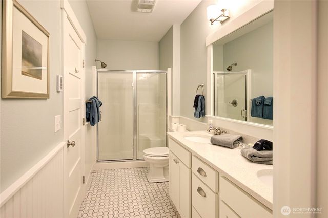 46 Seaside Lane, Pacific Beach, WA 98571