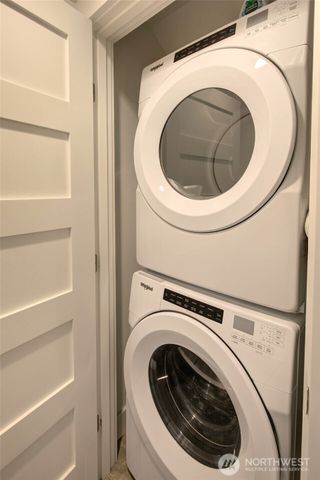 46 Seaside Lane, Pacific Beach, WA 98571