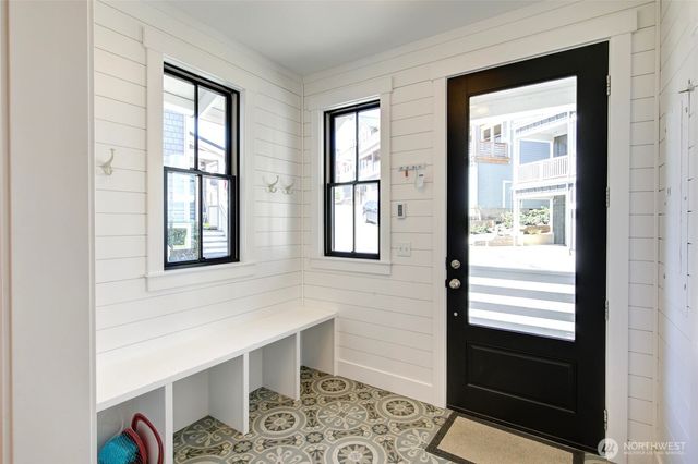 46 Seaside Lane, Pacific Beach, WA 98571