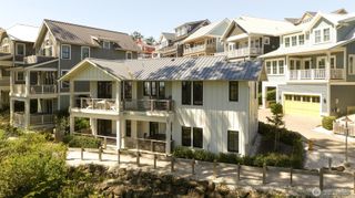 46 Seaside Lane, Pacific Beach, WA 98571