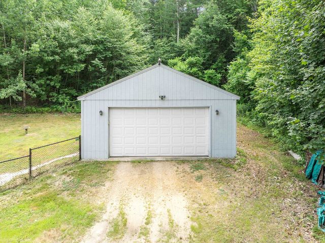 109 Main Street, Raymond, NH 03077