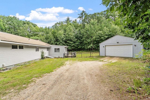 109 Main Street, Raymond, NH 03077
