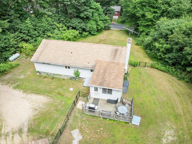 109 Main Street, Raymond, NH 03077