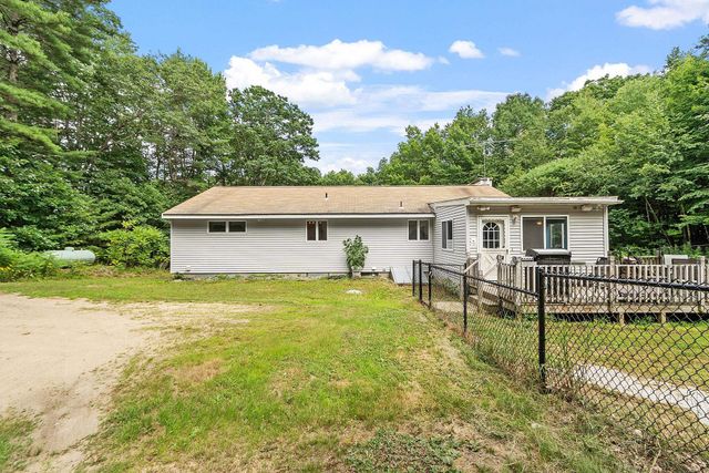 109 Main Street, Raymond, NH 03077