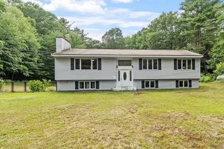 109 Main Street, Raymond, NH 03077