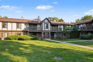 219 Uteg Street E, Crystal Lake, IL 60014