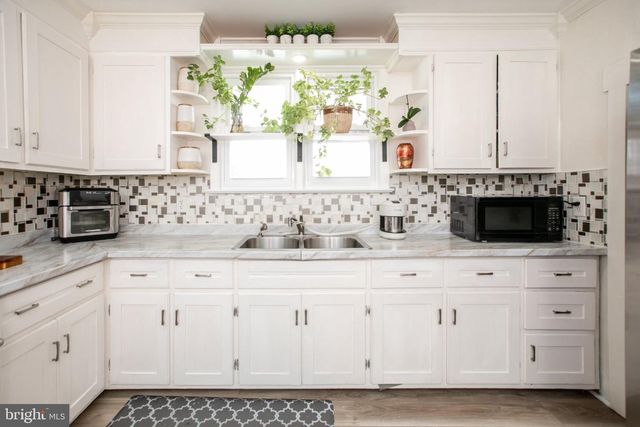 2220 SPRUCE ST, Ewing, NJ 08638