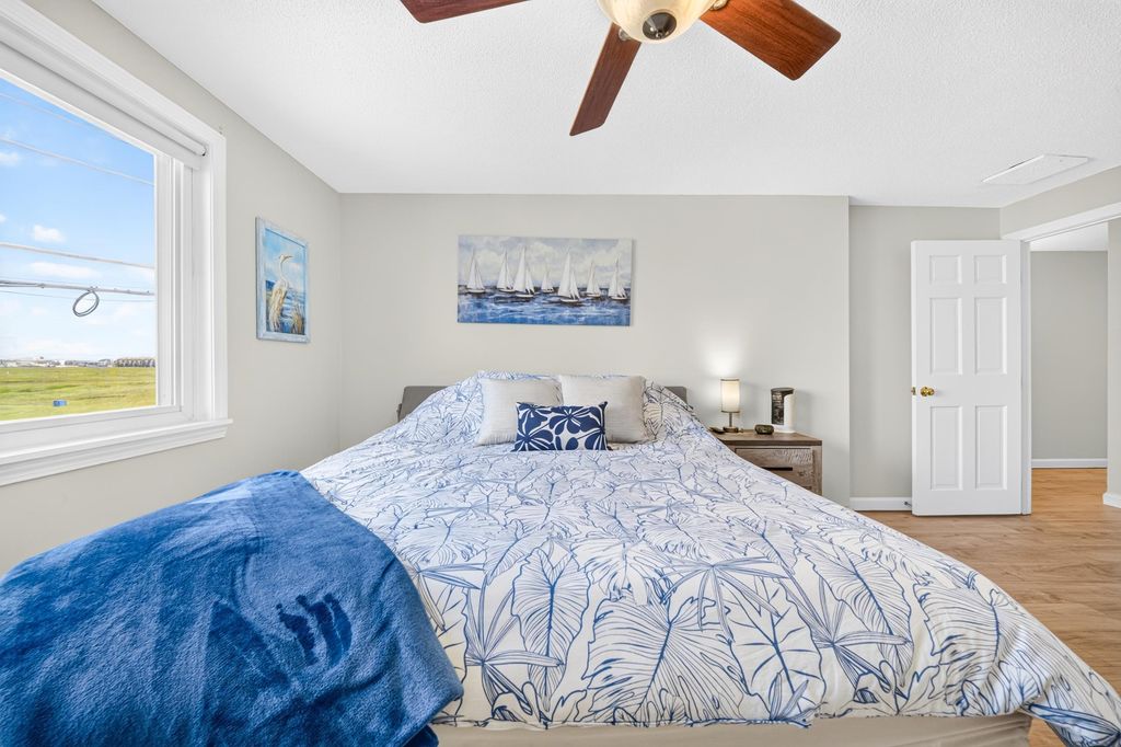 Image 21 of property listing at 421 Ocean Blvd Unit 4S, Hampton, NH 03842