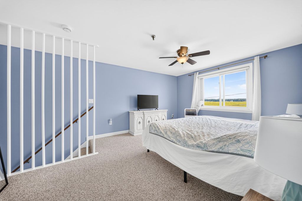Image 27 of property listing at 421 Ocean Blvd Unit 4S, Hampton, NH 03842