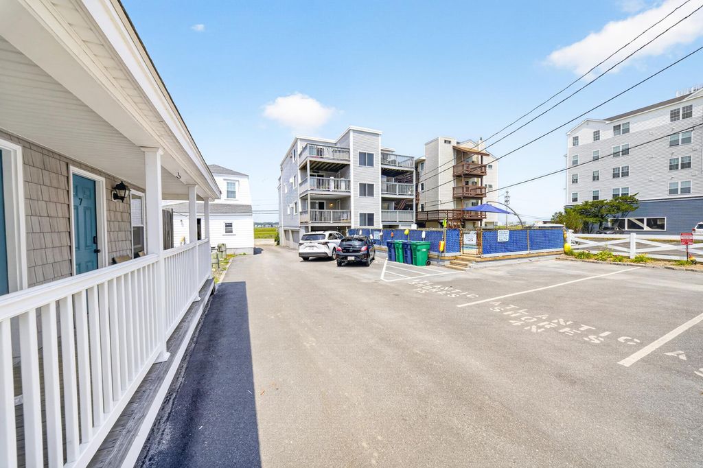 Image 29 of property listing at 421 Ocean Blvd Unit 4S, Hampton, NH 03842