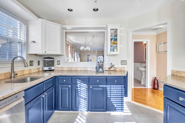 2612 North Avenue C1, Bridgeport, CT 06604