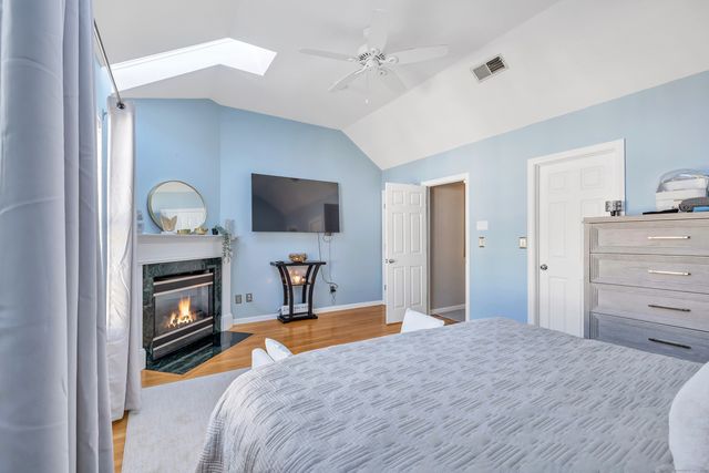 2612 North Avenue C1, Bridgeport, CT 06604