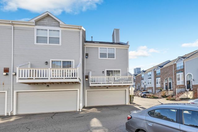 2612 North Avenue C1, Bridgeport, CT 06604