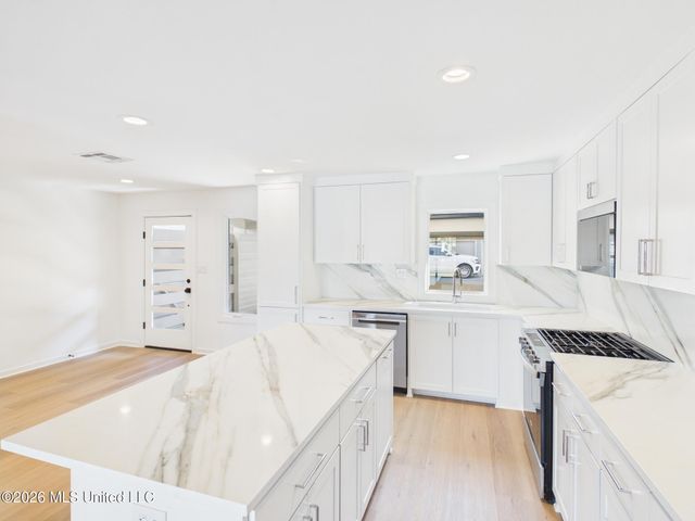 14 Breakers Lane, Ridgeland, MS 39157