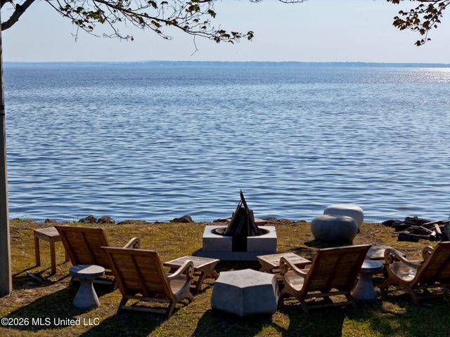 14 Breakers Lane, Ridgeland, MS 39157