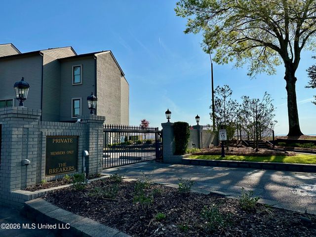 14 Breakers Lane, Ridgeland, MS 39157