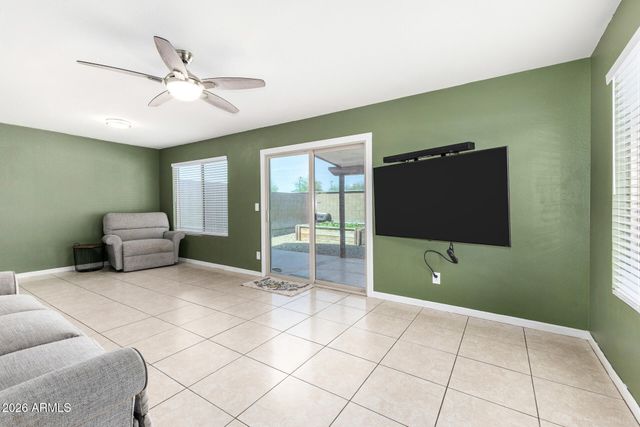 8704 W BLUEFIELD Avenue, Peoria, AZ 85382