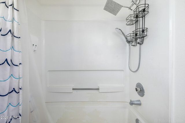 8704 W BLUEFIELD Avenue, Peoria, AZ 85382