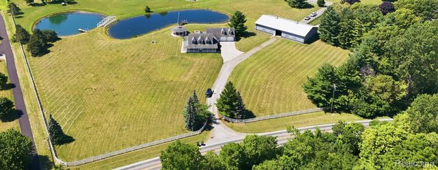 5090 S Huron River Drive, Berlin Charter Township, MI 48179