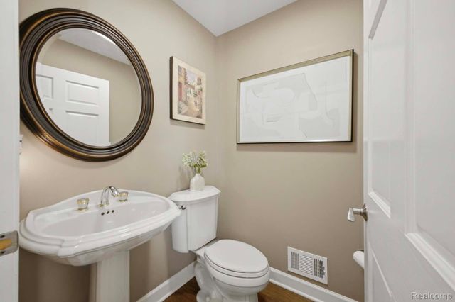 5090 S Huron River Drive, Berlin Charter Township, MI 48179