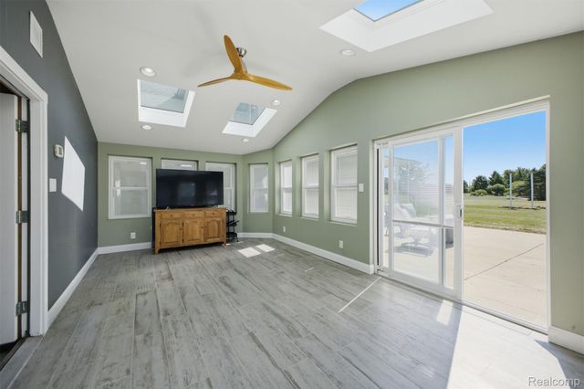 5090 S Huron River Drive, Berlin Charter Township, MI 48179