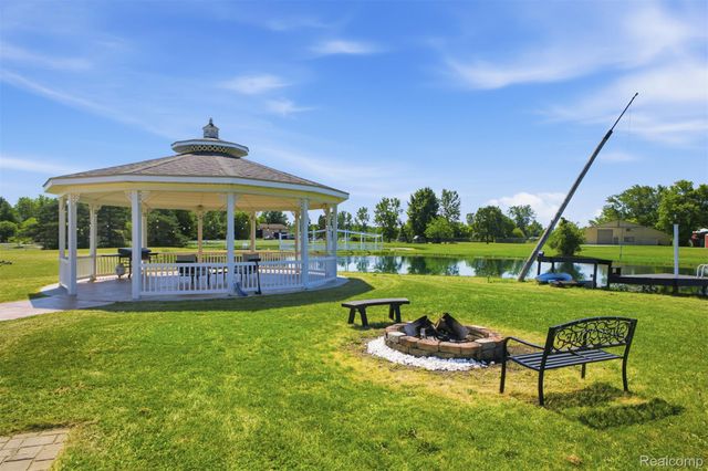 5090 S Huron River Drive, Berlin Charter Township, MI 48179