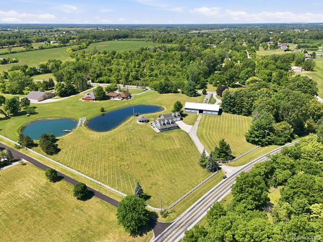 5090 S Huron River Drive, Berlin Charter Township, MI 48179