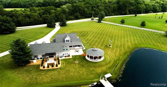 5090 S Huron River Drive, Berlin Charter Township, MI 48179