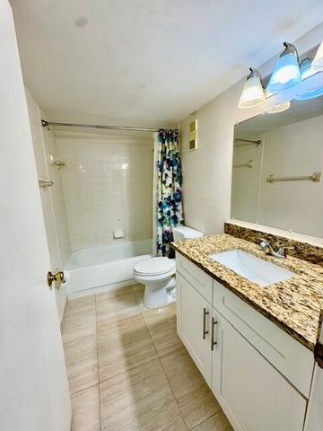 2074 NW 43rd Terrace 7, Lauderhill, FL 33313