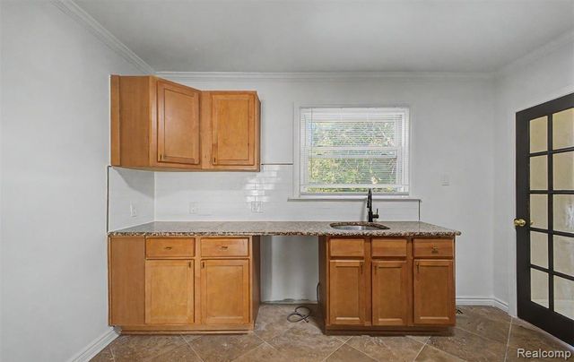 5191 Lonyo Street, Detroit, MI 48210
