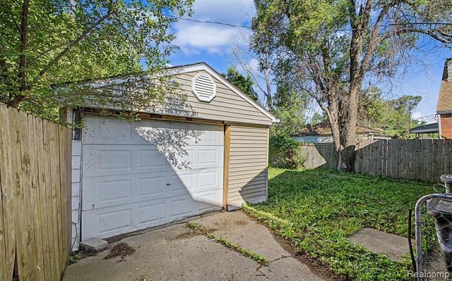 5191 Lonyo Street, Detroit, MI 48210