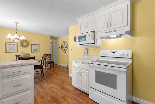 1430 OAK RIDGE DRIVE, Green Bay, WI 54304