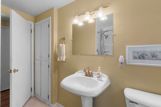 1430 OAK RIDGE DRIVE, Green Bay, WI 54304