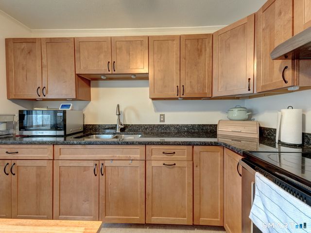 335 Cow Hill Road, Groton, CT 06355