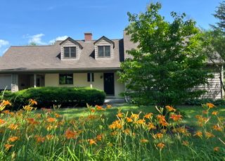 15 Stanton Ave, South Hadley, MA 01075