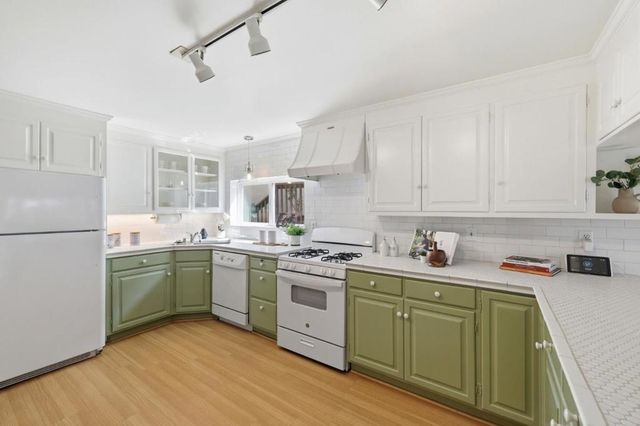 68 El Bonito Way, Millbrae, CA 94030