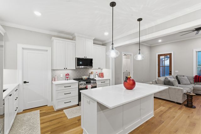 3055 Loren Ln, Centerville, TN 37033