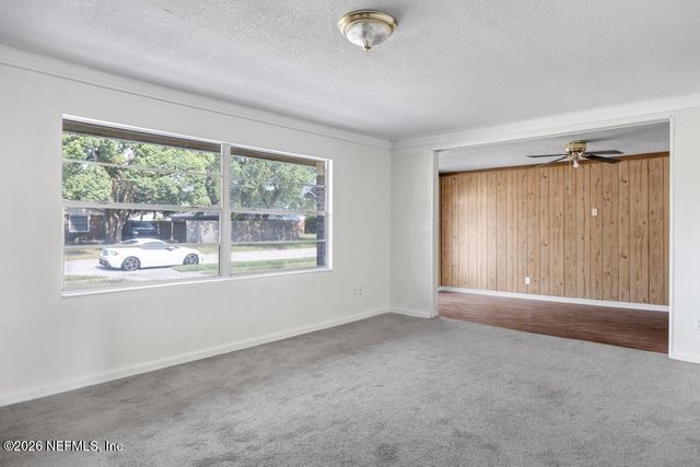 2126 WEYMOUTH Circle E, Jacksonville, FL 32246