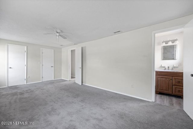 2126 WEYMOUTH Circle E, Jacksonville, FL 32246